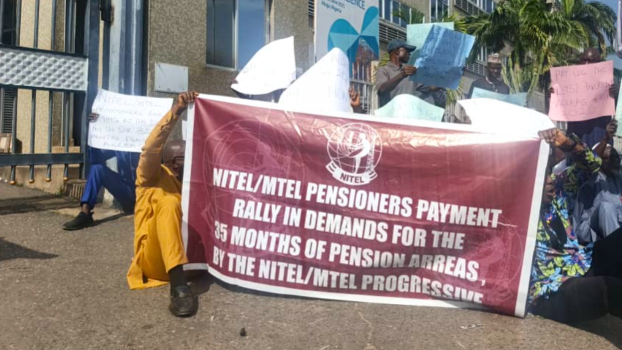 NITEL–MTEL Pensioners Protest at Finance Ministry over 35 Months of Unpaid Arrears