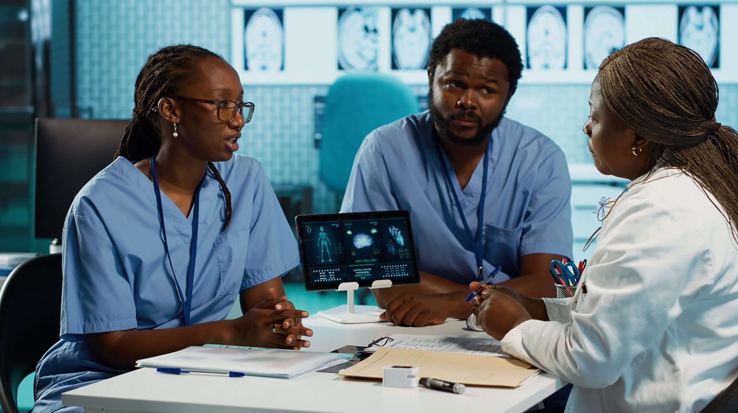 Experts Call for Improved Doctors’ Welfare to Curb Medical Brain Drain